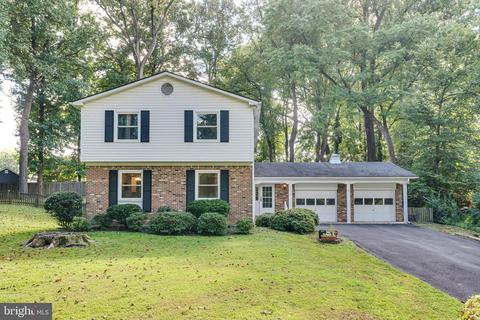 3518 Cobb Dr, Fairfax, VA 22030