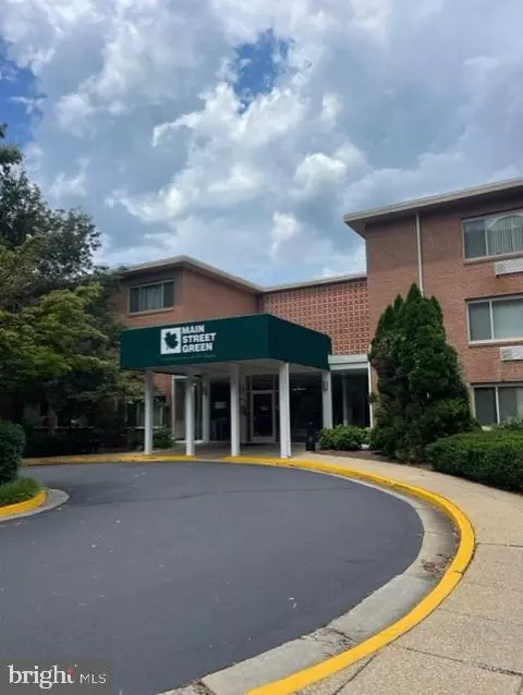 10570 Main St #418, Fairfax, VA 22030