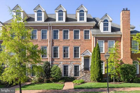 10665 Main St, Fairfax, VA 22030