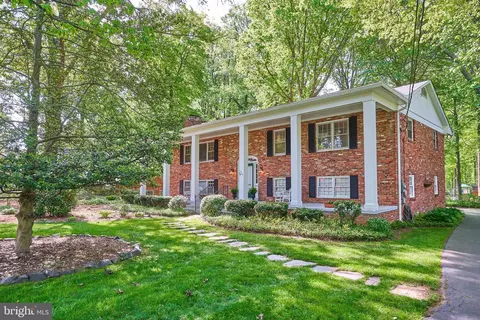 10703 Norman Ave, Fairfax, VA 22030