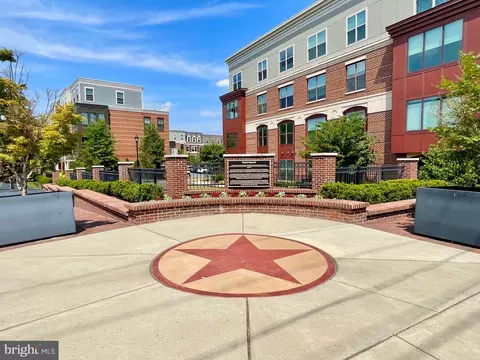 3985 Norton Pl #308, Fairfax, VA 22030