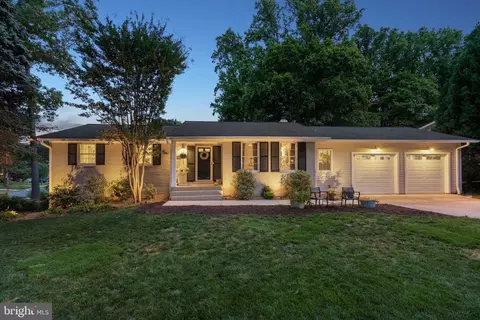 10225 Antietam Ave, Fairfax, VA 22030