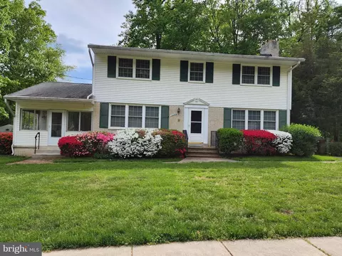 10205 Cardinal Rd, Fairfax, VA 22030