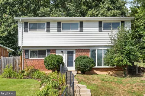 10314 Forest Ave, Fairfax, VA 22030