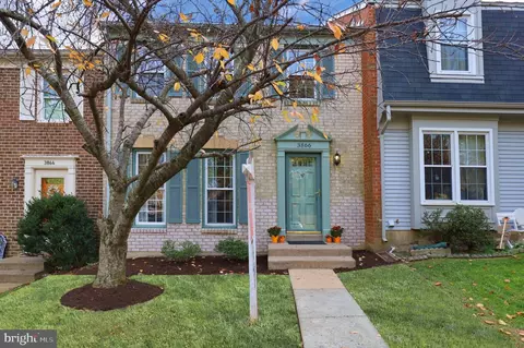 3866 Wilcoxson Dr, Fairfax, VA 22031