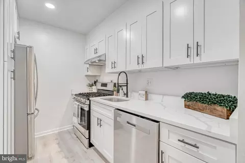 10720 W West Dr #303, Fairfax, VA 22030