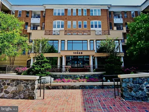 10328 Sager Ave #223, Fairfax, VA 22030