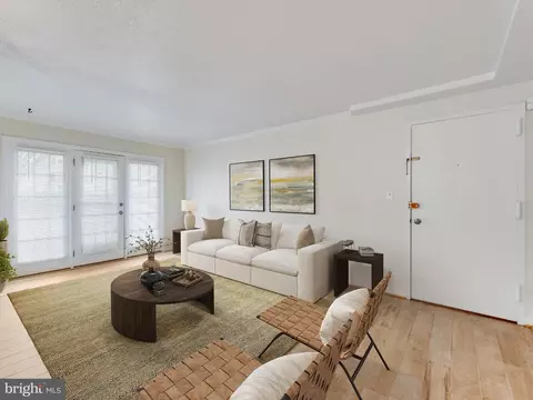 9493 Fairfax Blvd #102, Fairfax, VA 22031