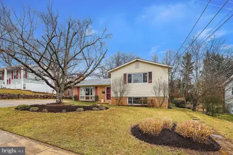 3610 Old Post Rd, Fairfax, VA 22030