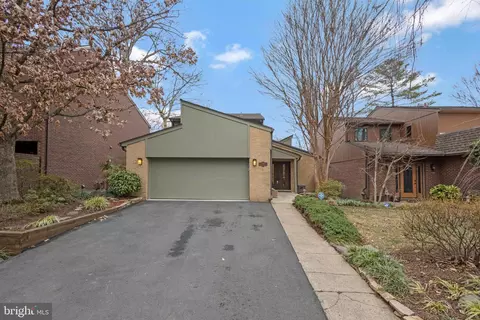 3410 White Oak Ct, Fairfax, VA 22030