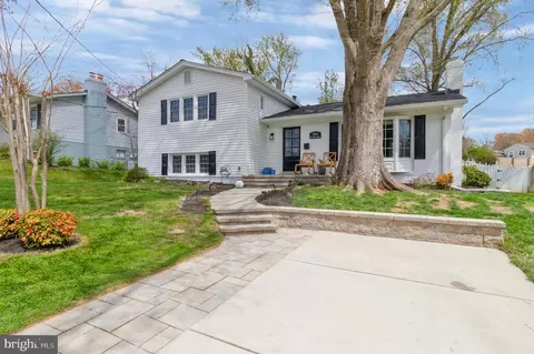 3614 Old Post Rd, Fairfax, VA 22030