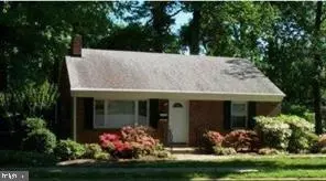 10845 Warwick Ave, Fairfax, VA 22030