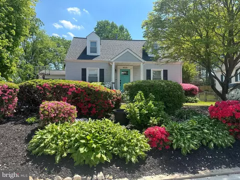 4035 Hallman St, Fairfax, VA 22030