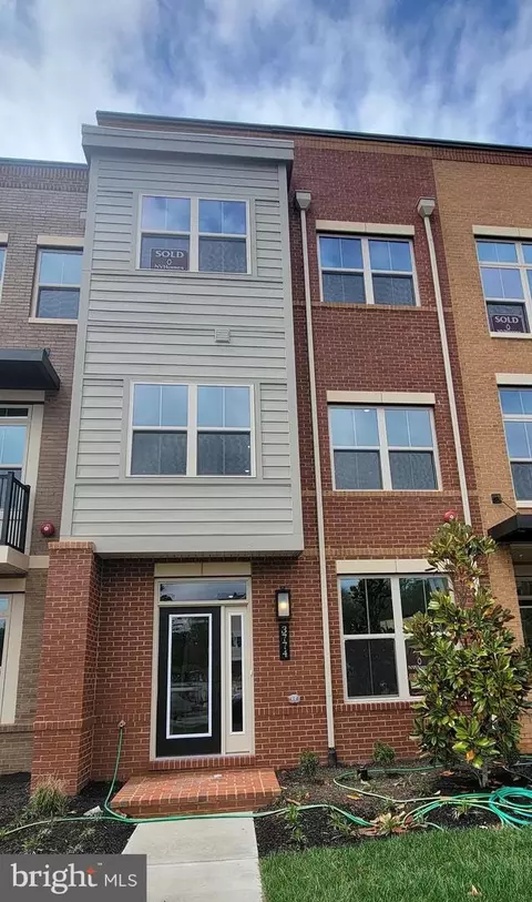 3774 Mayors Way, Fairfax, VA 22030