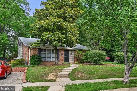 10318 Cleveland St, Fairfax, VA 22030