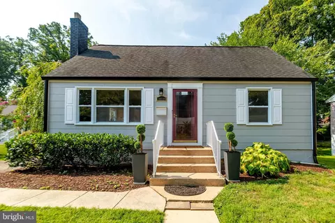 10729 Scott Dr, Fairfax, VA 22030