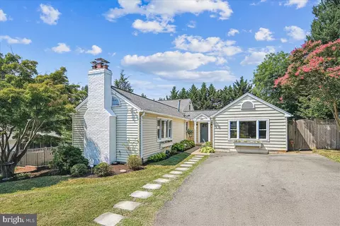 3605 Colony Rd, Fairfax, VA 22030