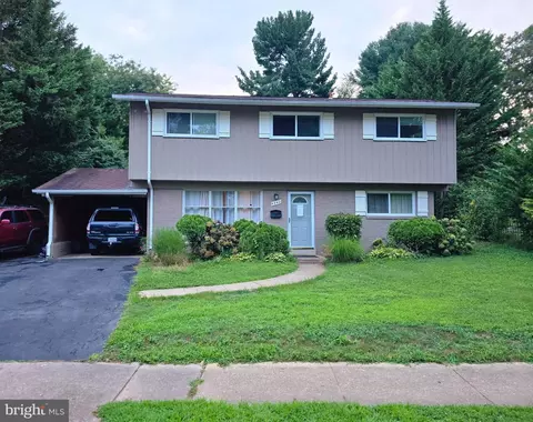 4240 Sideburn Rd, Fairfax, VA 22030