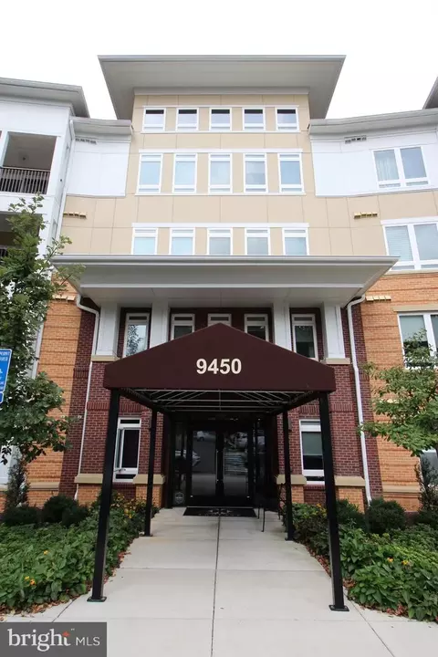 9450 Silver King Ct #207, Fairfax, VA 22031