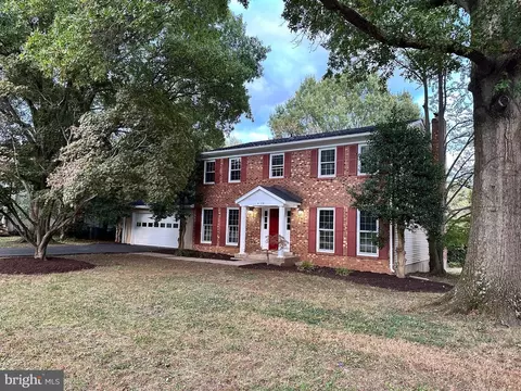 4129 Evergreen Dr, Fairfax, VA 22032