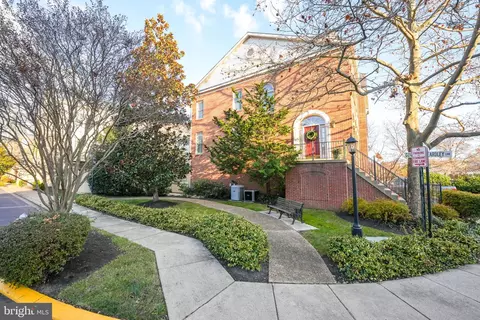 10506 Catesby Row, Fairfax, VA 22030