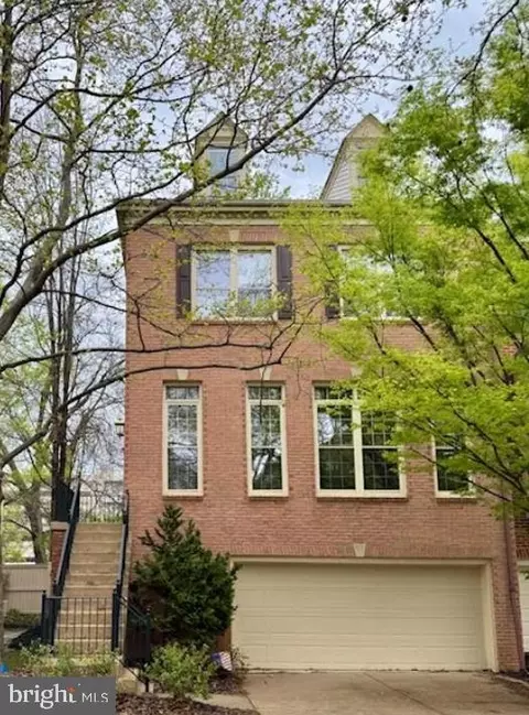 10518 James Wren Way, Fairfax, VA 22030
