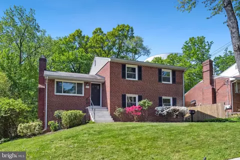 10319 Beaumont St, Fairfax, VA 22030