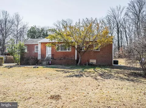 10913 Orchard St, Fairfax, VA 22030