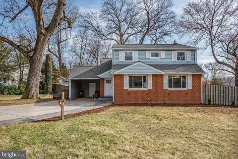 10321 Wood Rd, Fairfax, VA 22030