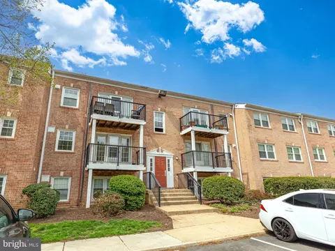 9457 Fairfax Blvd #203, Fairfax, VA 22031