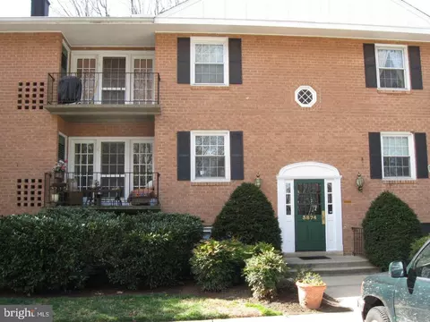 3874 Lyndhurst Dr #301, Fairfax, VA 22031