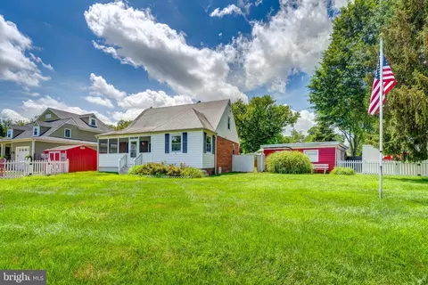 3810 Jancie Rd, Fairfax, VA 22030