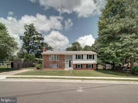 10928 Warwick Ave, Fairfax, VA 22030