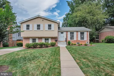 3512 Queen Anne Dr, Fairfax, VA 22030