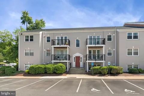 9445 Fairfax Blvd #103, Fairfax, VA 22031