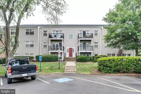 9473 Fairfax Blvd #104, Fairfax, VA 22031