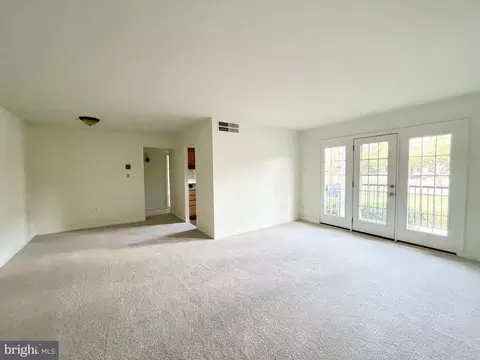 9495 Fairfax Blvd #204, Fairfax, VA 22031