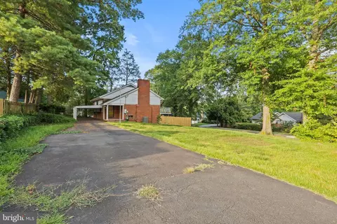 10913 Byrd Dr, Fairfax, VA 22030
