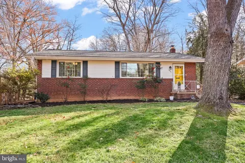 3521 Jean St, Fairfax, VA 22030