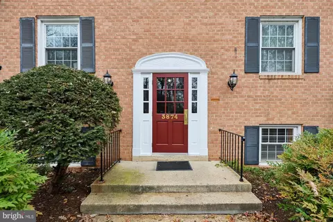 3874 Lyndhurst Dr #103, Fairfax, VA 22031