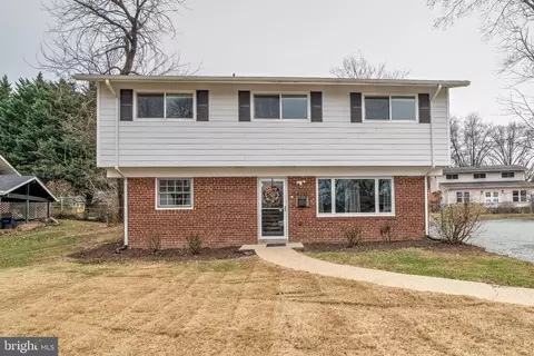 4233 Linden St, Fairfax, VA 22030