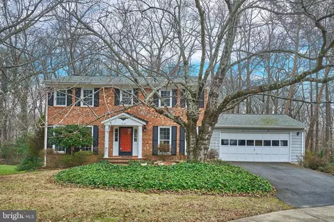 4139 Evergreen Dr, Fairfax, VA 22032