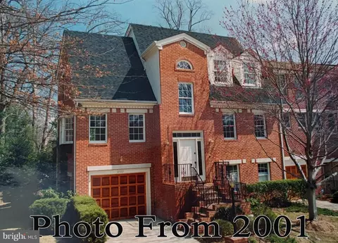 3709 Jenny Lynne Ln, Fairfax, VA 22030
