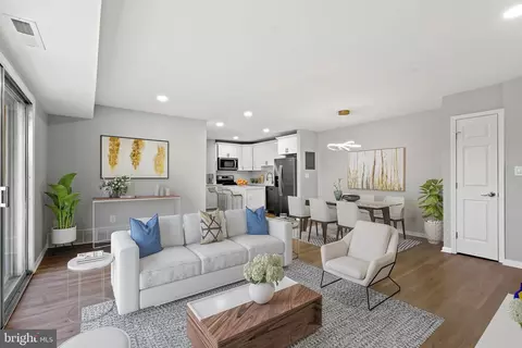10171 Fair Woods Dr #301, Fairfax, VA 22030