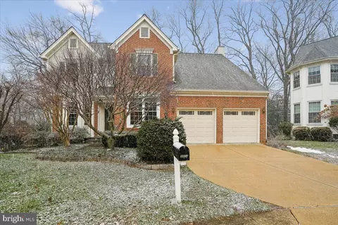 9804 Cresence Way, Fairfax, VA 22032