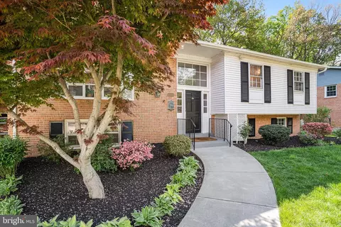 10115 Blue Coat Dr, Fairfax, VA 22030