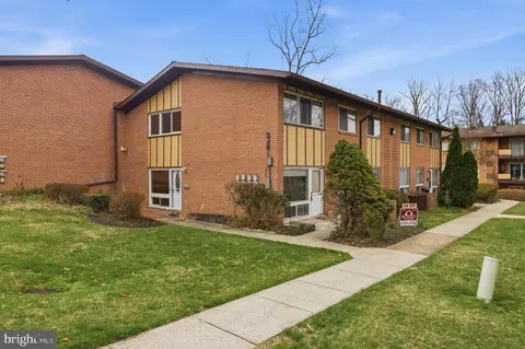10161 Fair Woods Dr, Fairfax, VA 22030