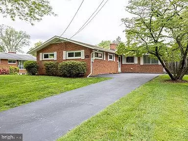 10102 Cornwall Rd, Fairfax, VA 22030