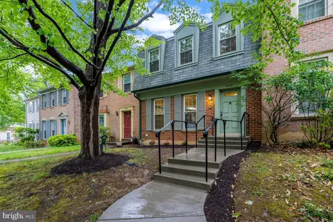 3944 Wilcoxson Dr, Fairfax, VA 22031