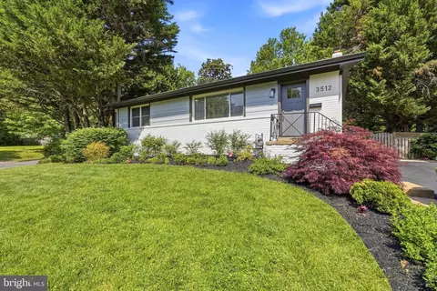 3512 Jean St, Fairfax, VA 22030